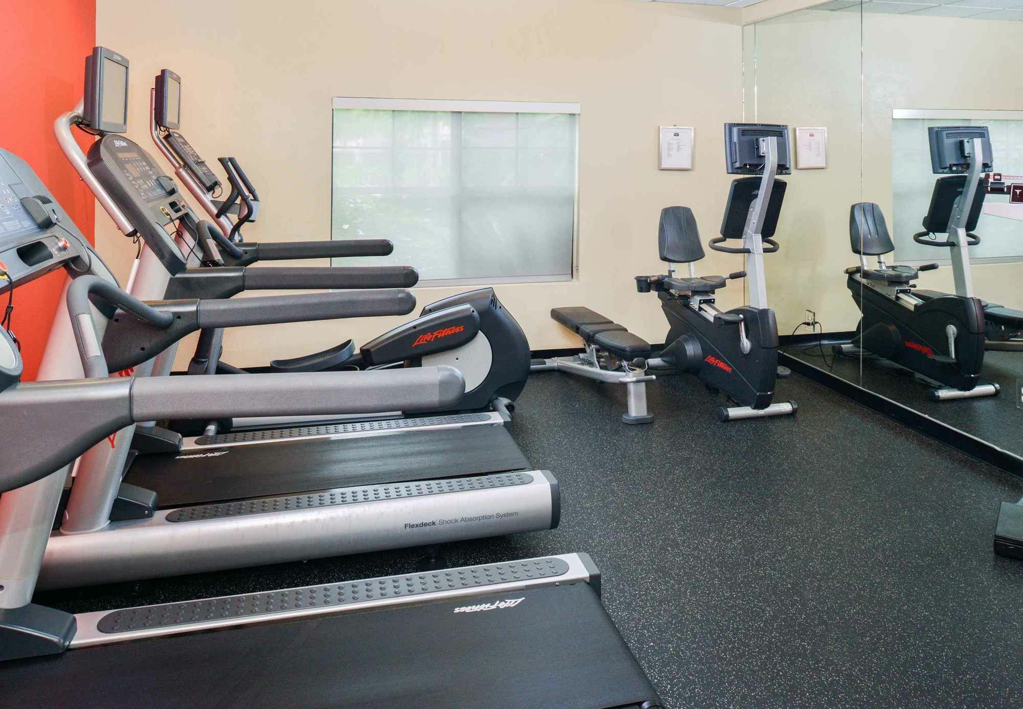 Towneplace Suites Thousand Oaks Ventura County Εξωτερικό φωτογραφία